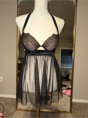 Victoria's Secret Black Lace & Sheer Babydoll Chemise